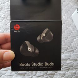 Beats Studio Buds