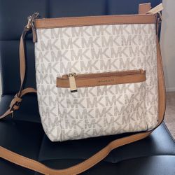 Medium Beige And Brown Michael Kors Crossbody Bag 