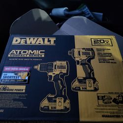 Dewalt drill set