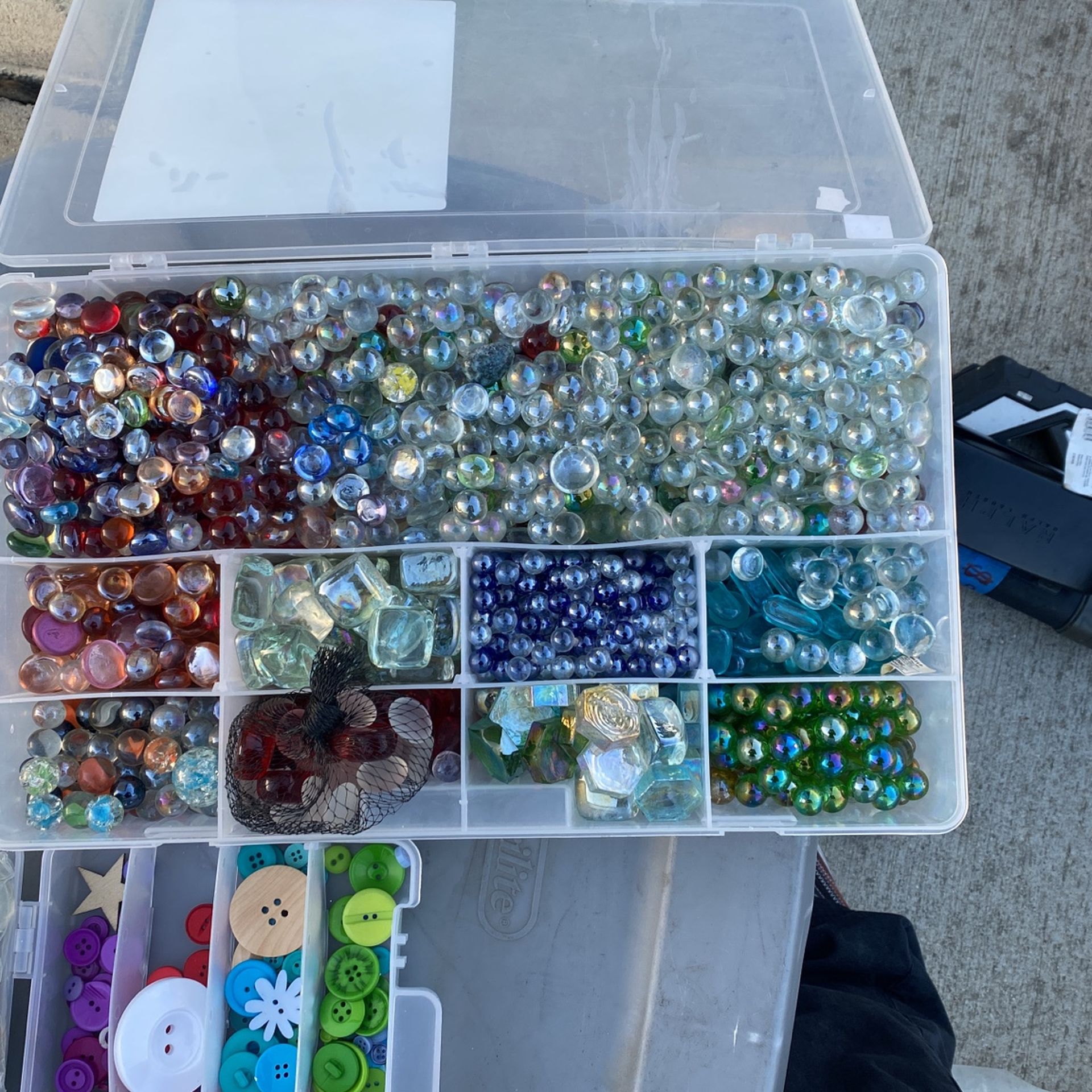 Glass Beads And Buttons For Crafting