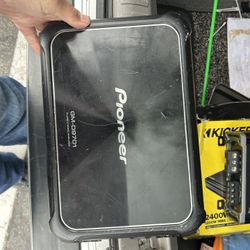 2400 Watt Pioneer Amp Super Powerful 