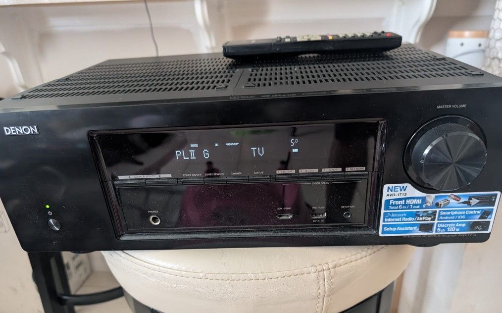 Denon Receiver - 5.1 Dolby Surround - Hardly Used