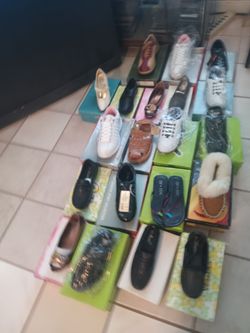 Sapatos nuevos 220 por 200 dlls