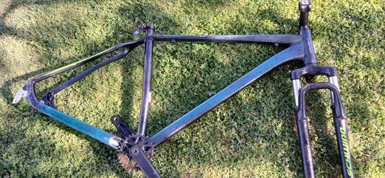 Bicycle frame 29" + fork $75