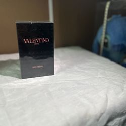 Valentino Perfume 