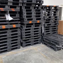 Plastic pallets