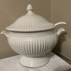 Ceramic Soup Tureen