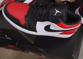 Jordan 1 Low (Red Toe)