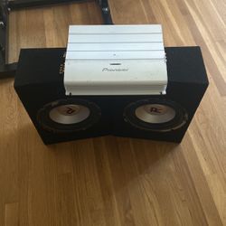1 Pioneer Amplifier, 2 Subwoofer 