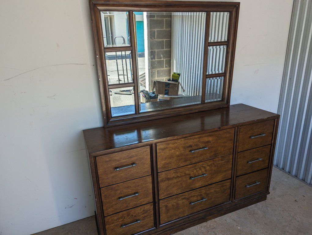 Nine Drawer Dresser With Mirror