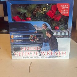 Vintage Lighted Vehicle Wreath Battery Operated Christmas Holiday Car Decor