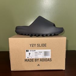 Yeezy Slide Slate Gray  Size 7 
