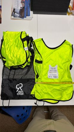 Kids Sports Pinnies/Jerseys - Small/Medium - Neon Yellow - Set of 20