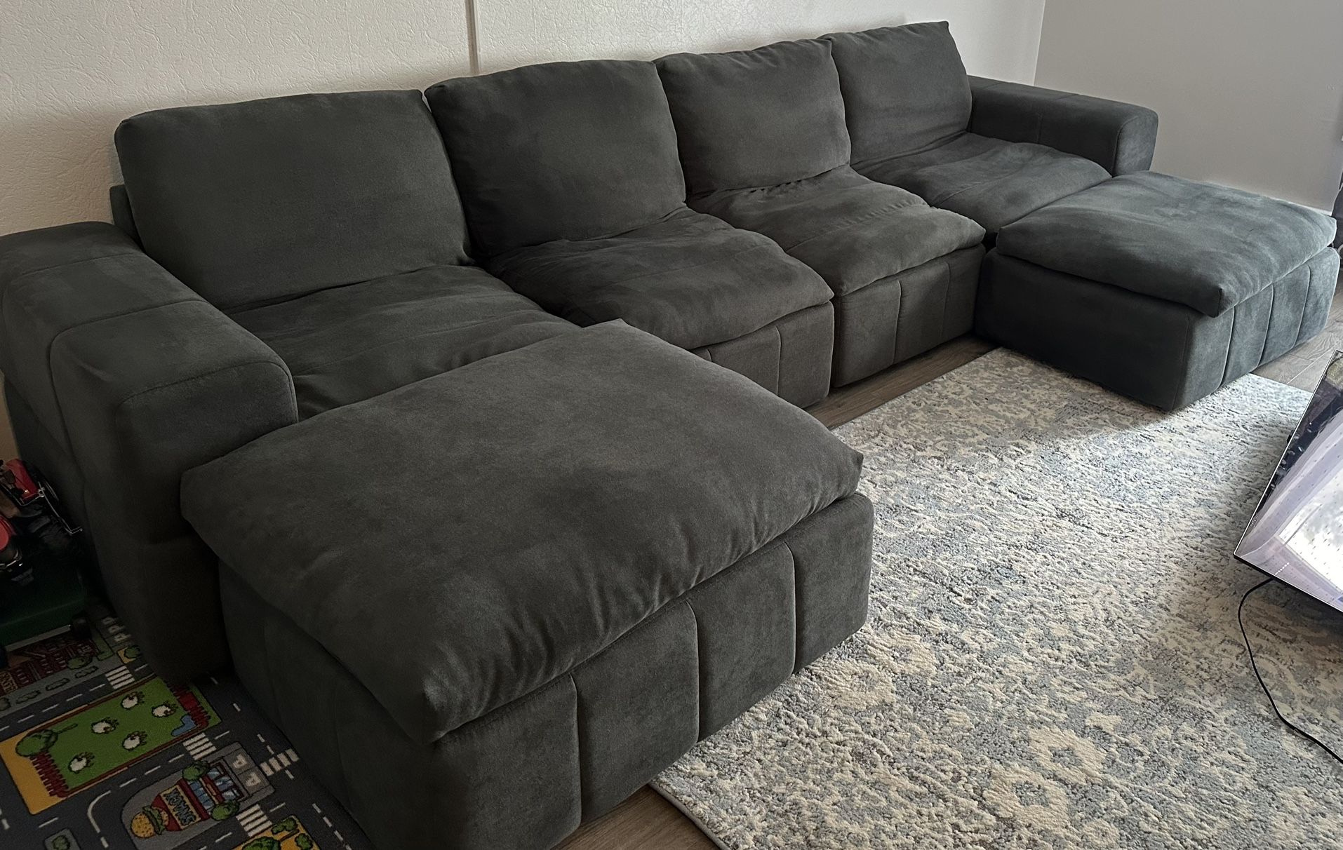 MOVING! Anchoretta 6 - Piece Upholstered Sectional // MUST GO TODAY