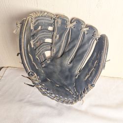 Baseball Glove, Louisville 125 Series.. 14"