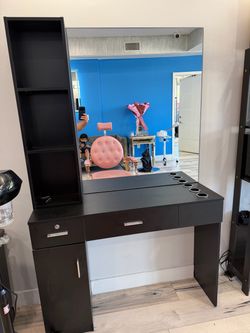 Barber / Beauty Salon Stations with Mirror and Drawers