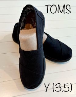 TOMS Unisex Youth Canvas Classic Slip-Ons Black