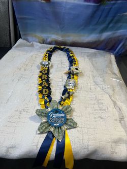 Graduation leis