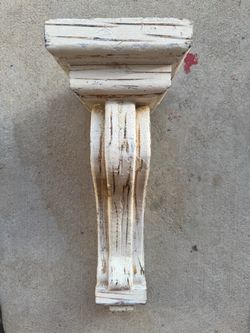 Decorative wall shelf