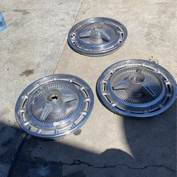 1(contact info removed) Chevrolet Impala Hub Caps