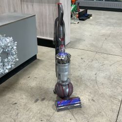 Dyson Animal 3 Vacuum 