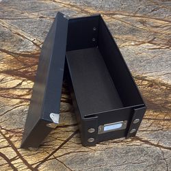 Snap&Store CD storage box