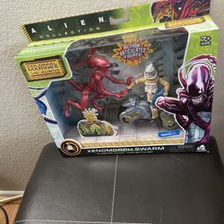 Aliens Figures
