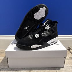 Jordan 4 “White Thunder” Size 9M 