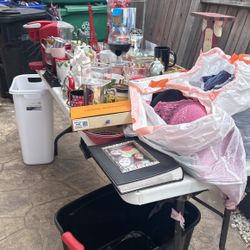 Muchas Cosas Muy Baratas 