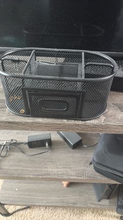 Desk organizer