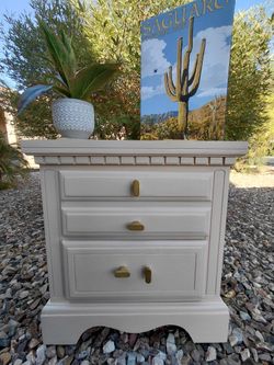 Beautiful Refurbished Tan Side Table – Modern Desert Neutral