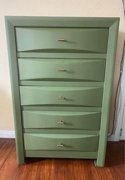 Green 5-drawer furniture