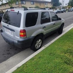 2005 Ford Escape