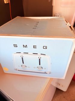 SMEG 4 slides toaster