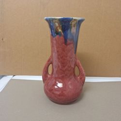 VINTAGE   POTTERY  VASE