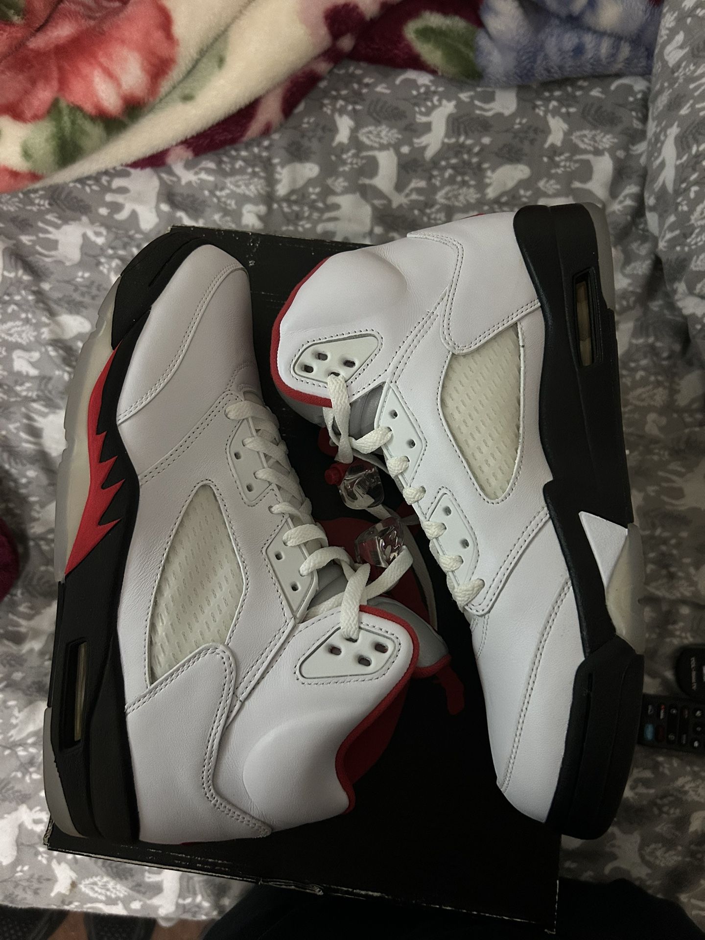 jordan fire red 5’s