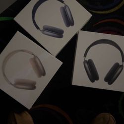 AirPod Maxes