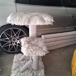 Free Fuzzy scratcher with cat condo purchase