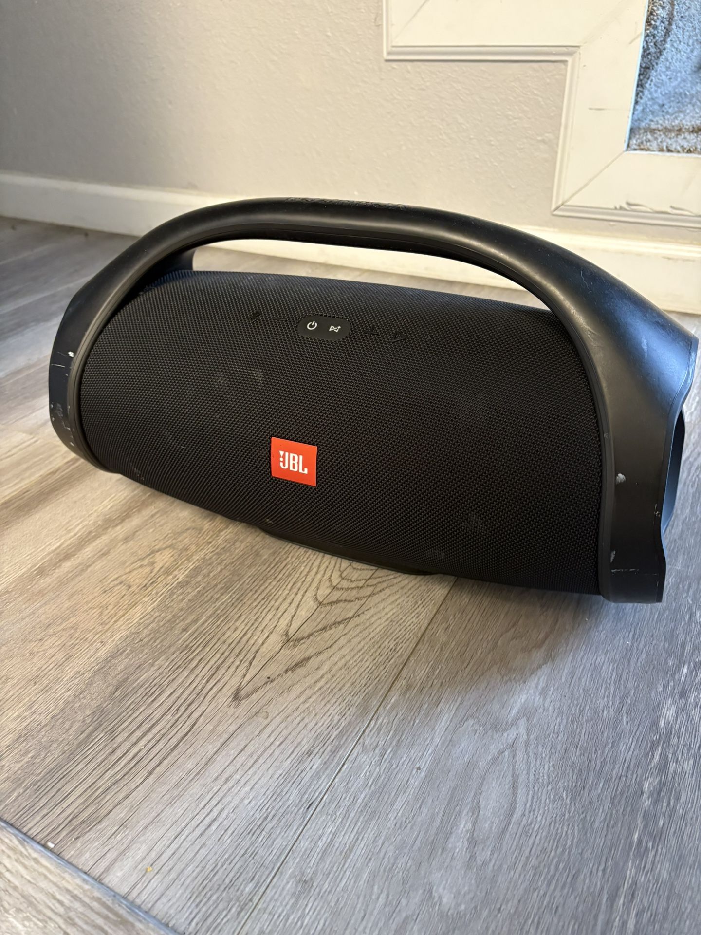 JBL Boombox 2