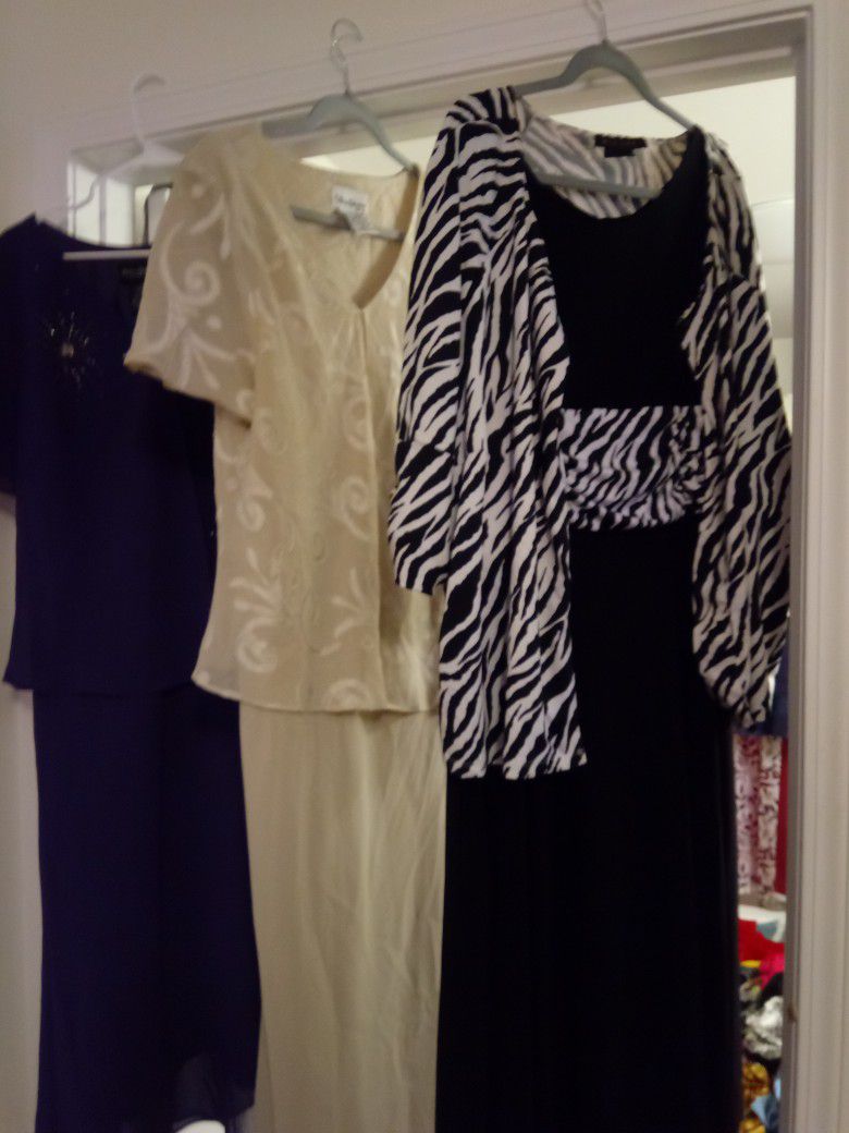 3 BEAUTIFUL GOWNS GOOD CONDITION JUST WAS IN STORAGE 