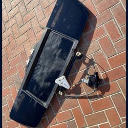 Nissan Titan Rear Window