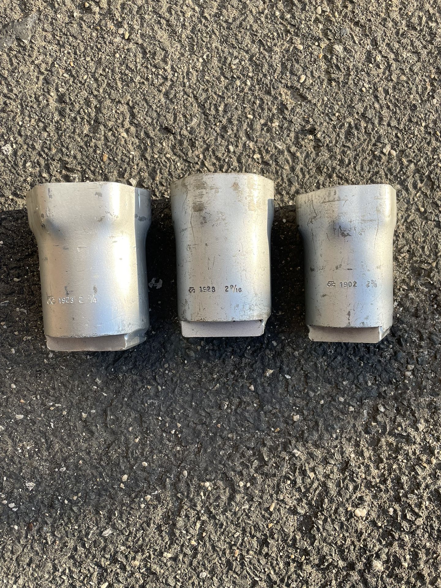 SOCKETS