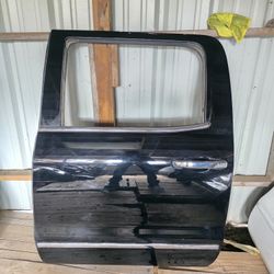 2014 2018 CHEVROLET SILVERADO AND GMC SIERRA 1(contact info removed) LEFT SIDE REAR DOOR CREW CAB