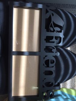 Picture frame. Plastic.