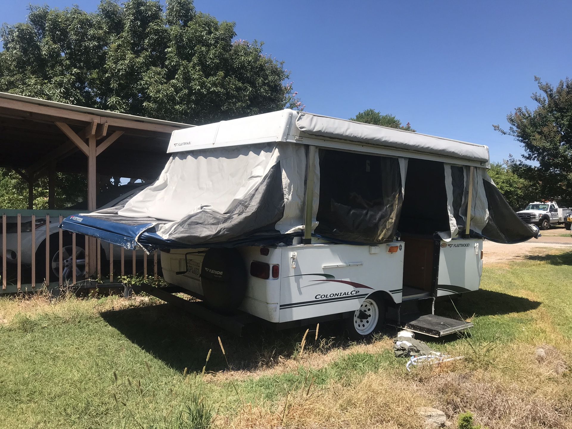 2005 fleetwood pop camper