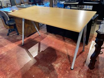Wood Top Desk with Silver Metal Legs