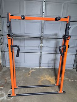 Foldable pullup/ dip station