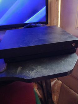 Xbox One X 1TB