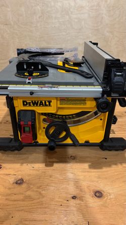 DeWalt DWE7485 8-1/4” Compact Table Saw – $265
