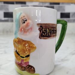 Vintage 1960 Walt Disney Productions Seven Dwarfs 3-D Clay Mug Cup 